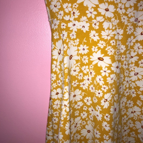 Yellow floral summer dress - Picture 2 of 4